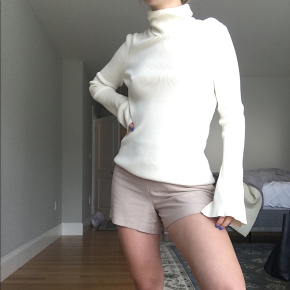 cream long sleeve sweater - Picture 1 of 1